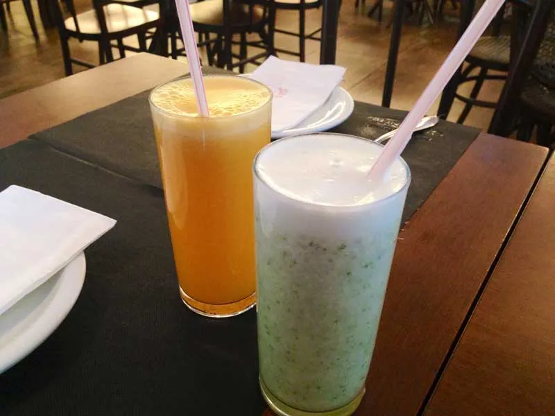 Botequim Mercatto Flamboyant - Sucos: Abacaxi com Hortelã e Laranja