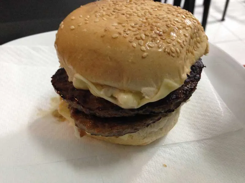 Capitão América Sanduicheria - Sanduíche Iron Burguer