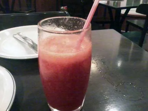 Casa São Paulo Pizzaria - Suco de Morango com Limão