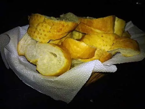 Hangar Restaurante e Chopperia - Cesta de Pães