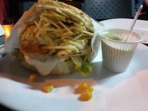 Komiketo Sanduicheria - Catupiry Salada