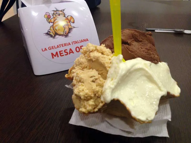 La Gelateria Italiana - Gelato: Amendoim, Chocolate e Leite Ninho