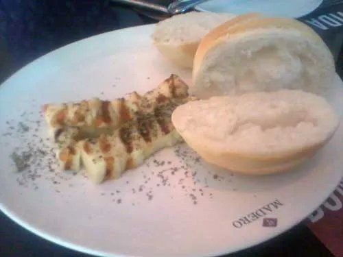 Madero - Queijo Coalho e Torradas