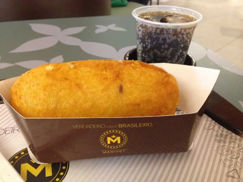 Manihot: Mani-Bolinho de Mandioca com Frango com Catupiry