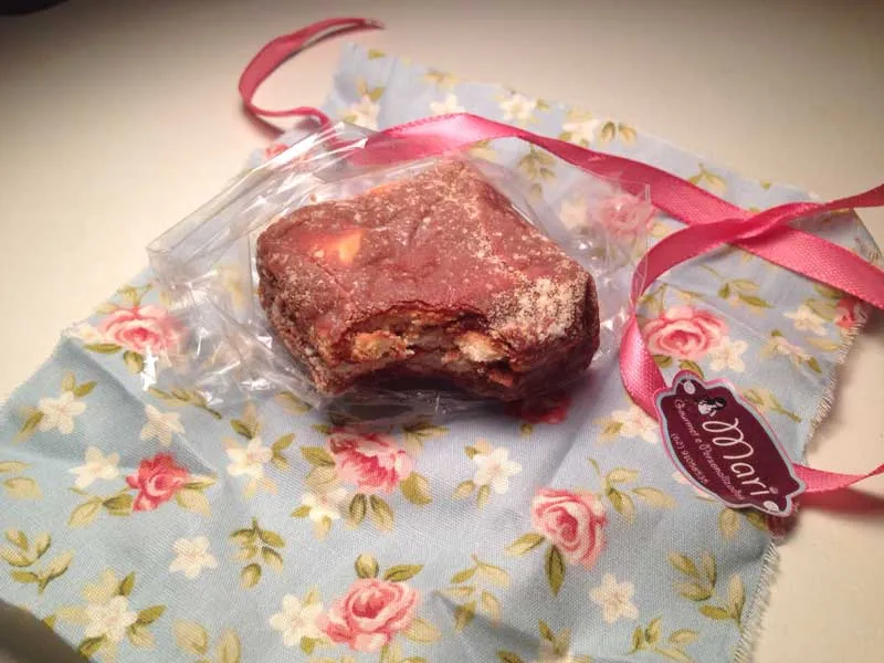 Mari Gourmet - Palha Italiana (aberta e mordida!)