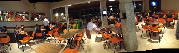 Mega Burger's - Local