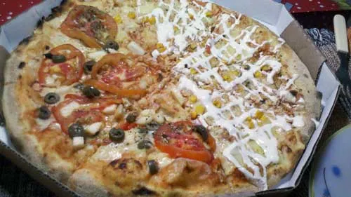 Ottima Pizza - Pizza Napolitana e Frango com Creme de Leite