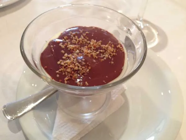 Panela Mágica - Sobremesa: Chocolate com Castanhas