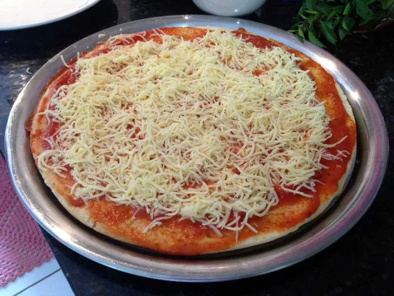 Pizza Fácil - Preparo: Queijo