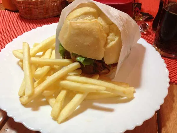 Ray Burger & Grill - Sanduiche Ray Filé Fatiado