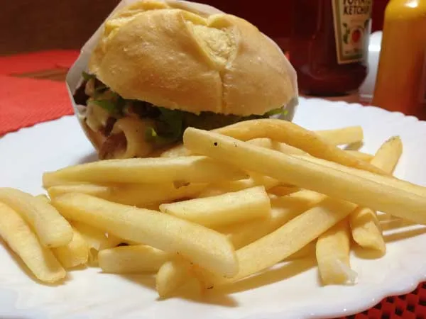 Ray Burger & Grill - Sanduiche Ray Picanha Fatiada