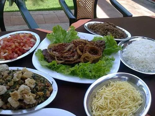 Restaurante Du Park - Filé Grelhado, Arroz, Feijão Tropeiro, Batata Palha, Vinagrete e Paçoca
