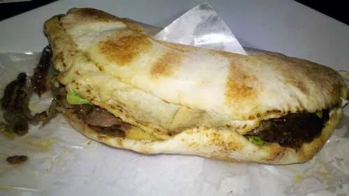 Salim Mustafá - Shawarma Misto